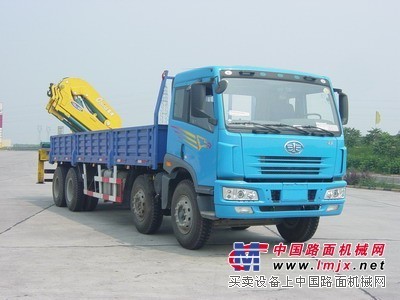 東風(fēng)153后八輪隨車吊廠家報價及運輸服務(wù)全解析