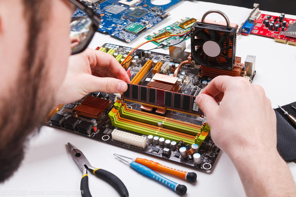 關(guān)于技術(shù)員升級(jí)后計(jì)算機(jī)服務(wù)關(guān)閉的通知